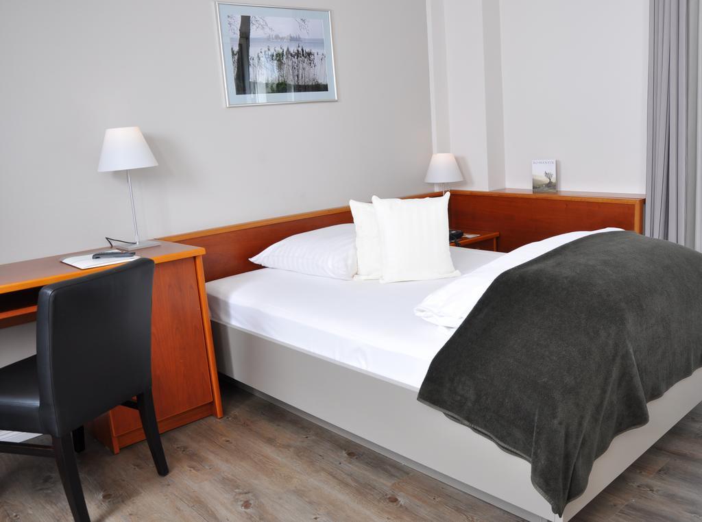 Romantik Hotel Schmiedegasthaus Gehrke Bad Nenndorf Bagian luar foto